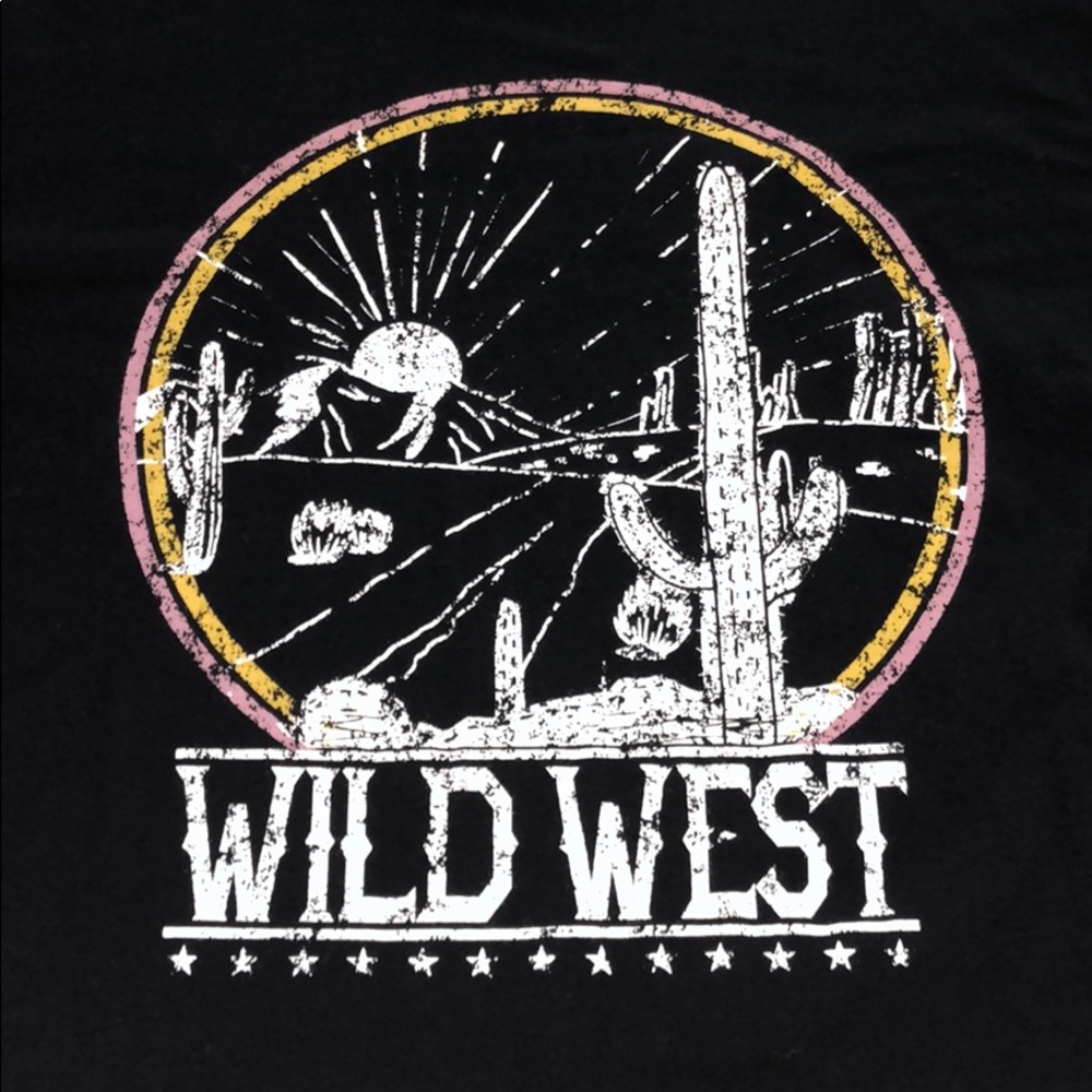 Charlotte Russe WiLD WeST T-shirt MEDIUM